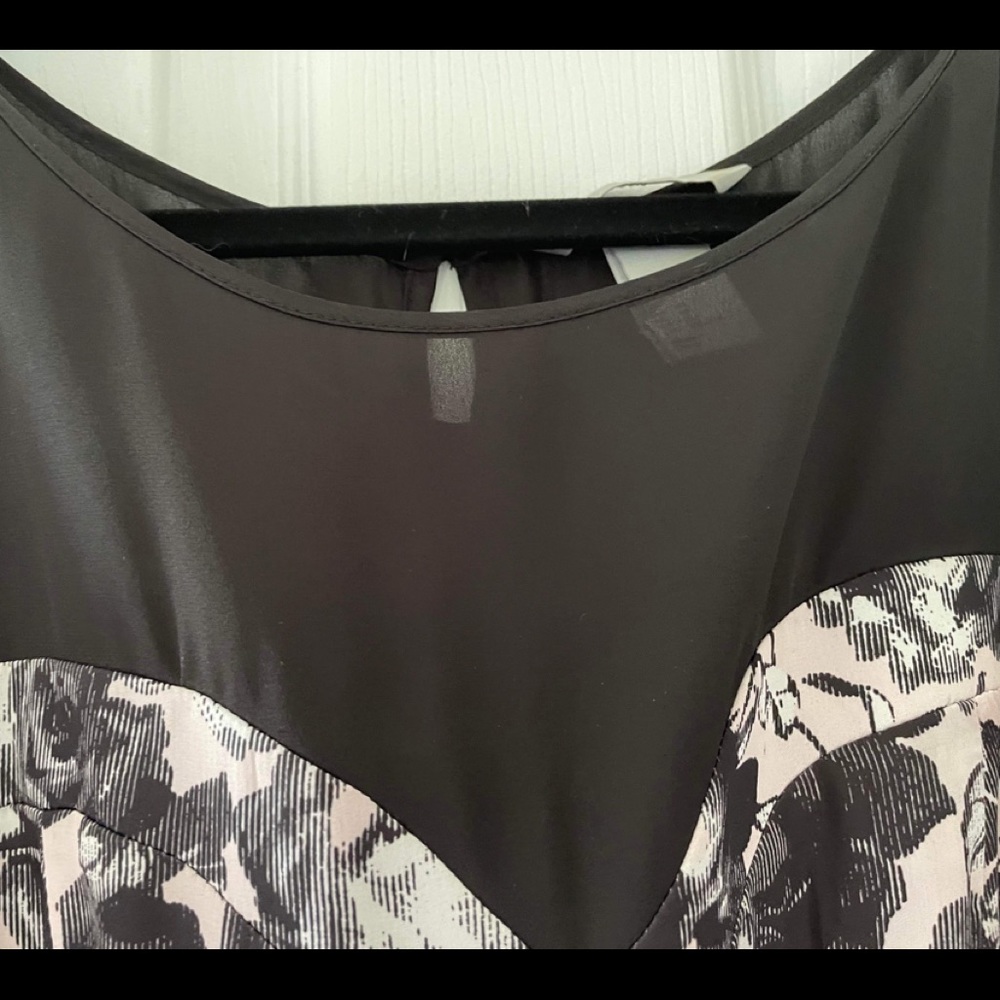 H&M Dress - Picture 4 of 6